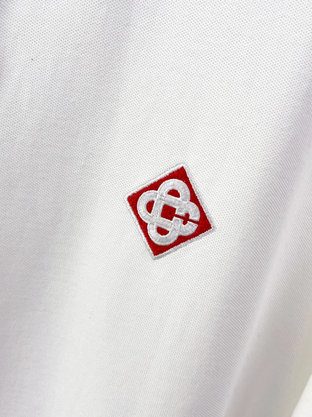 Casablanca New Arrival long-sleeved Polo shirt, original fabric, official Same Style, made of pure cotton pique fabric, custom-made in the same vat, feels very comfortable and smooth, very wide and stylish, produced by a first-line brand Factory, imported Behringer embroidery machine, embroidery is full and textured, collar and collar ribs are woven with imported yarn, will not deform after long-term wear, the most New Arrival style in autumn and winter, fashionable and individual, super Versatile and good-looking Very suitable for both men and women. A must-have item for everyone. Size: M-XXXL